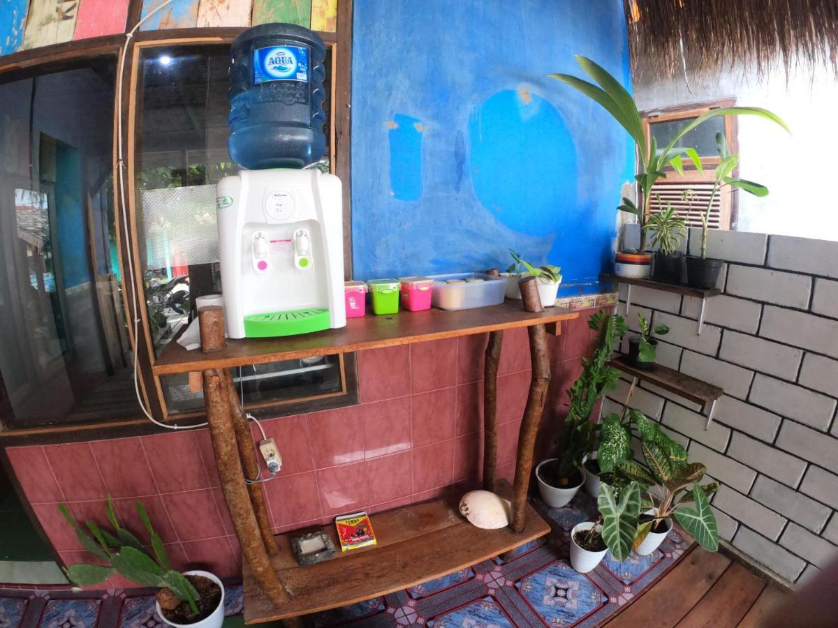 Owl Hostel Karimunjawa Buitenkant foto