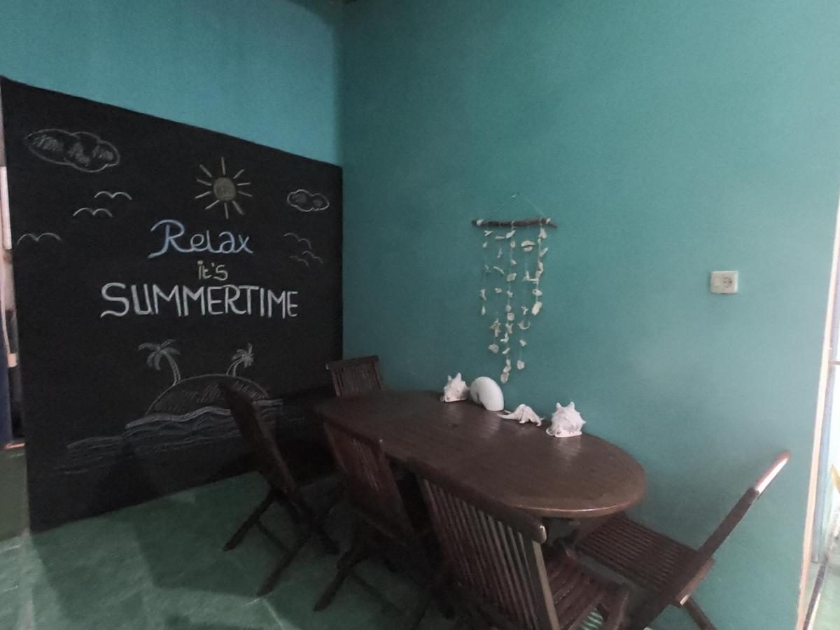 Owl Hostel Karimunjawa Buitenkant foto