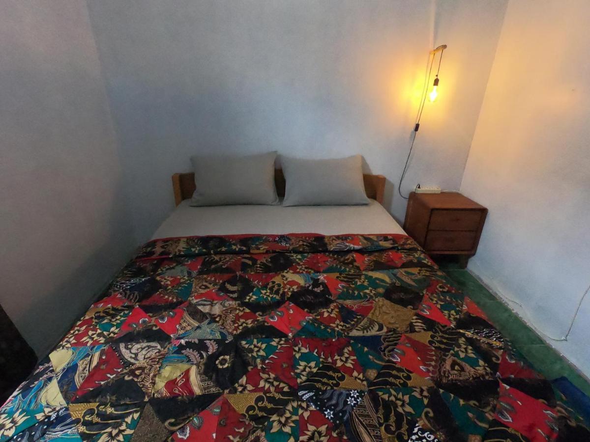 Owl Hostel Karimunjawa Buitenkant foto
