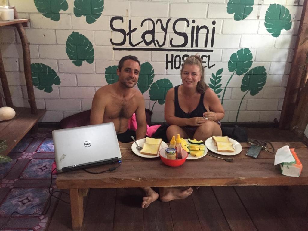 Owl Hostel Karimunjawa Buitenkant foto